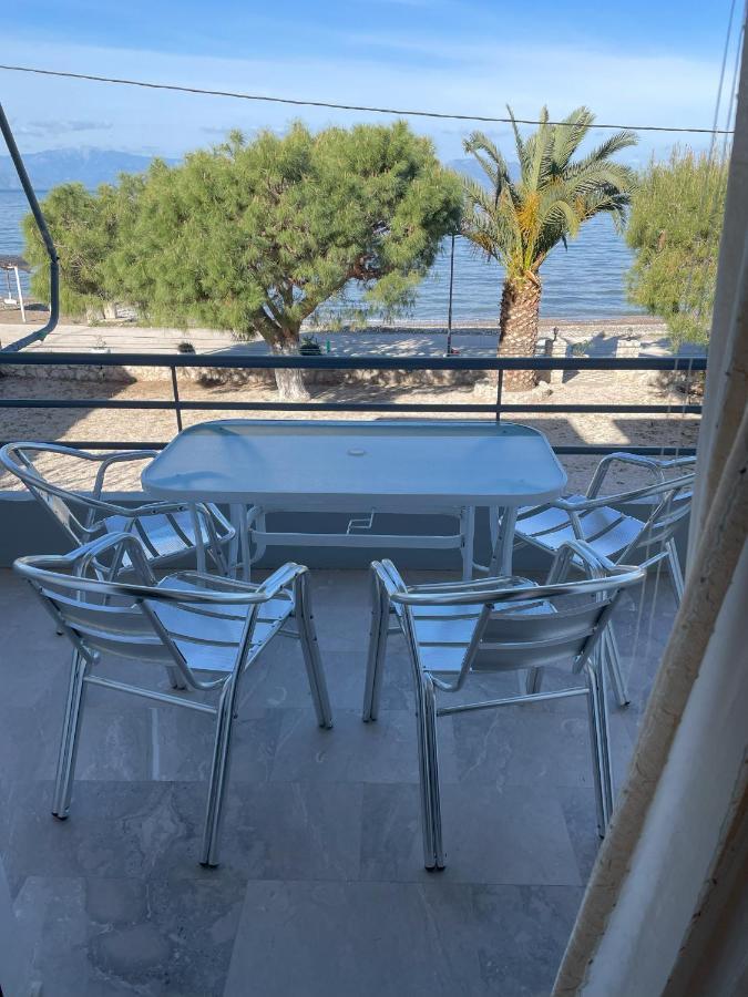 Appartement Finikas à Iria Extérieur photo