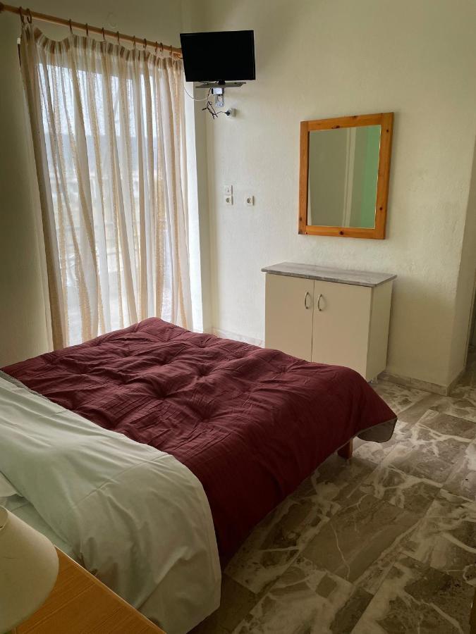 Appartement Finikas à Iria Extérieur photo