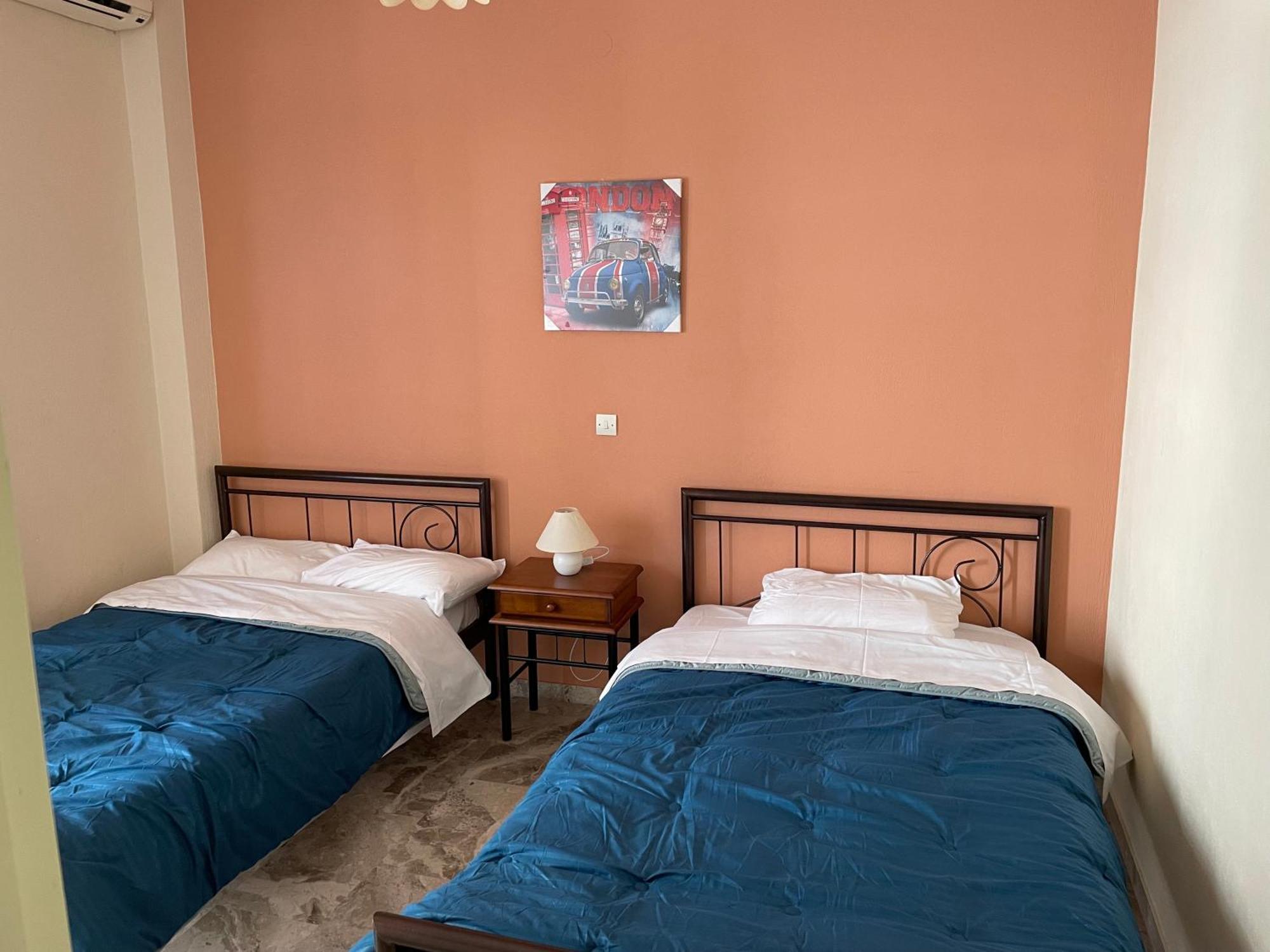 Appartement Finikas à Iria Extérieur photo