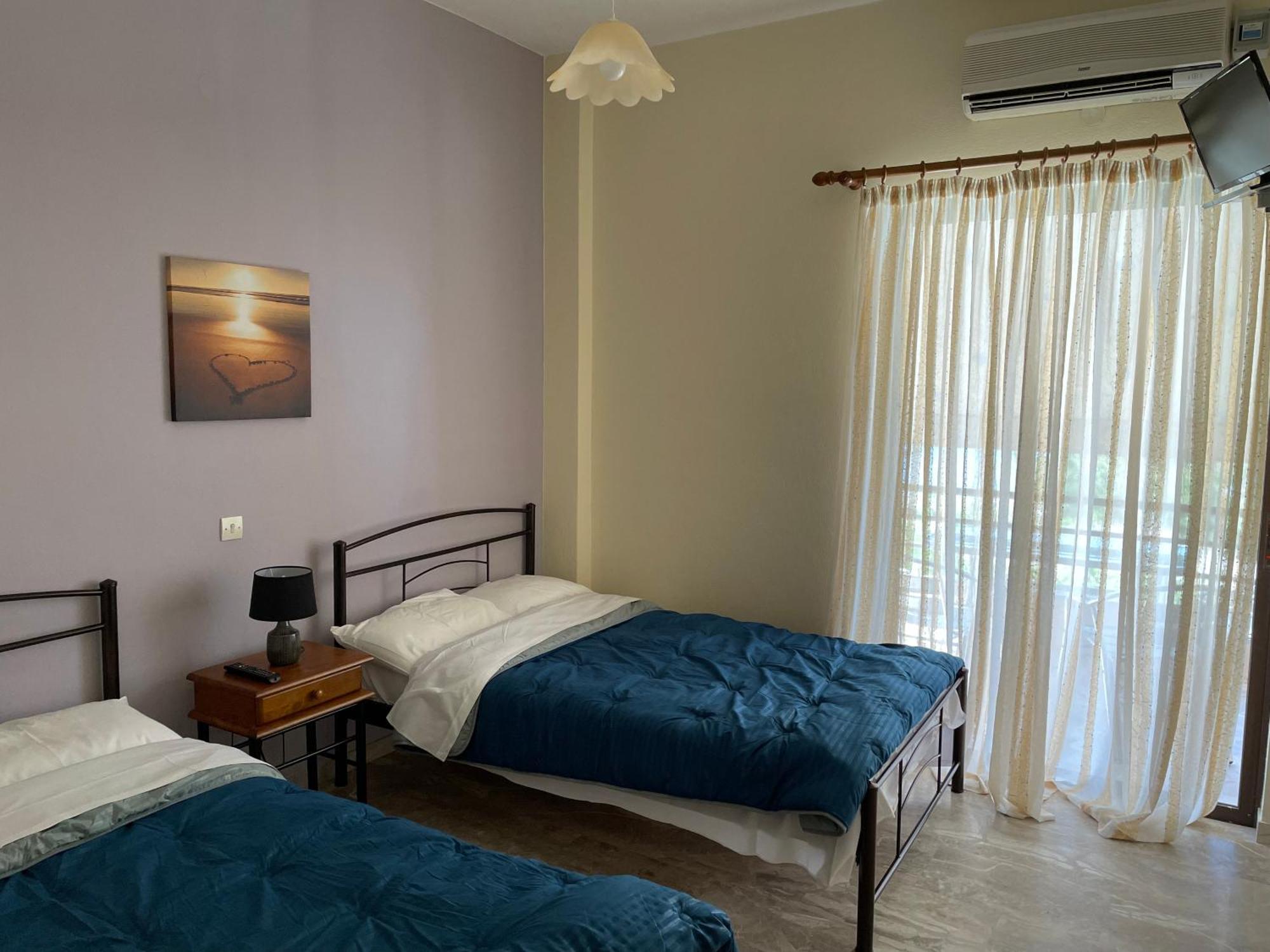Appartement Finikas à Iria Extérieur photo